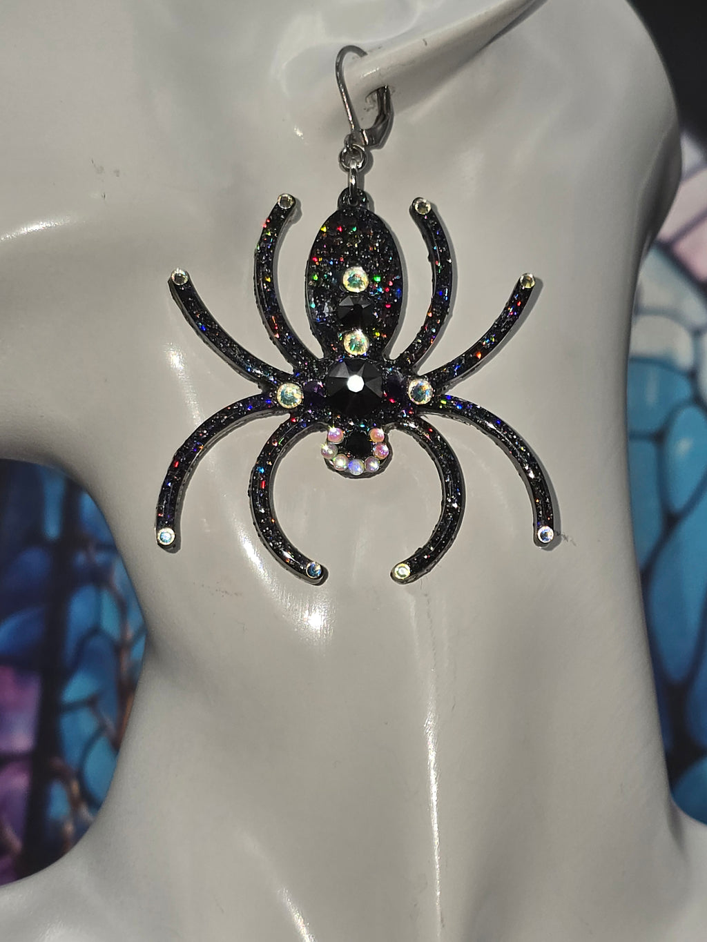 „Dark Web Glam – Spinne & Netz Ohrringe“
