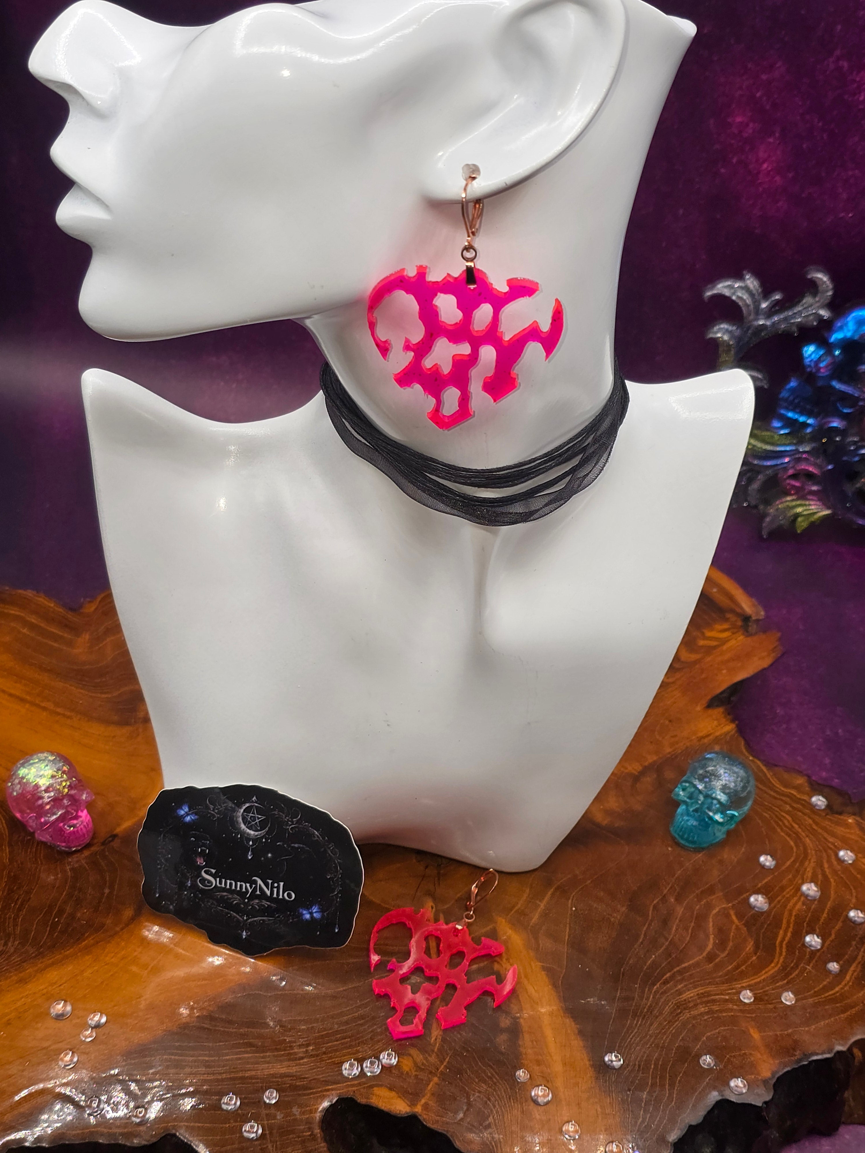 ✨ Neon Statement incoming 💖🖤