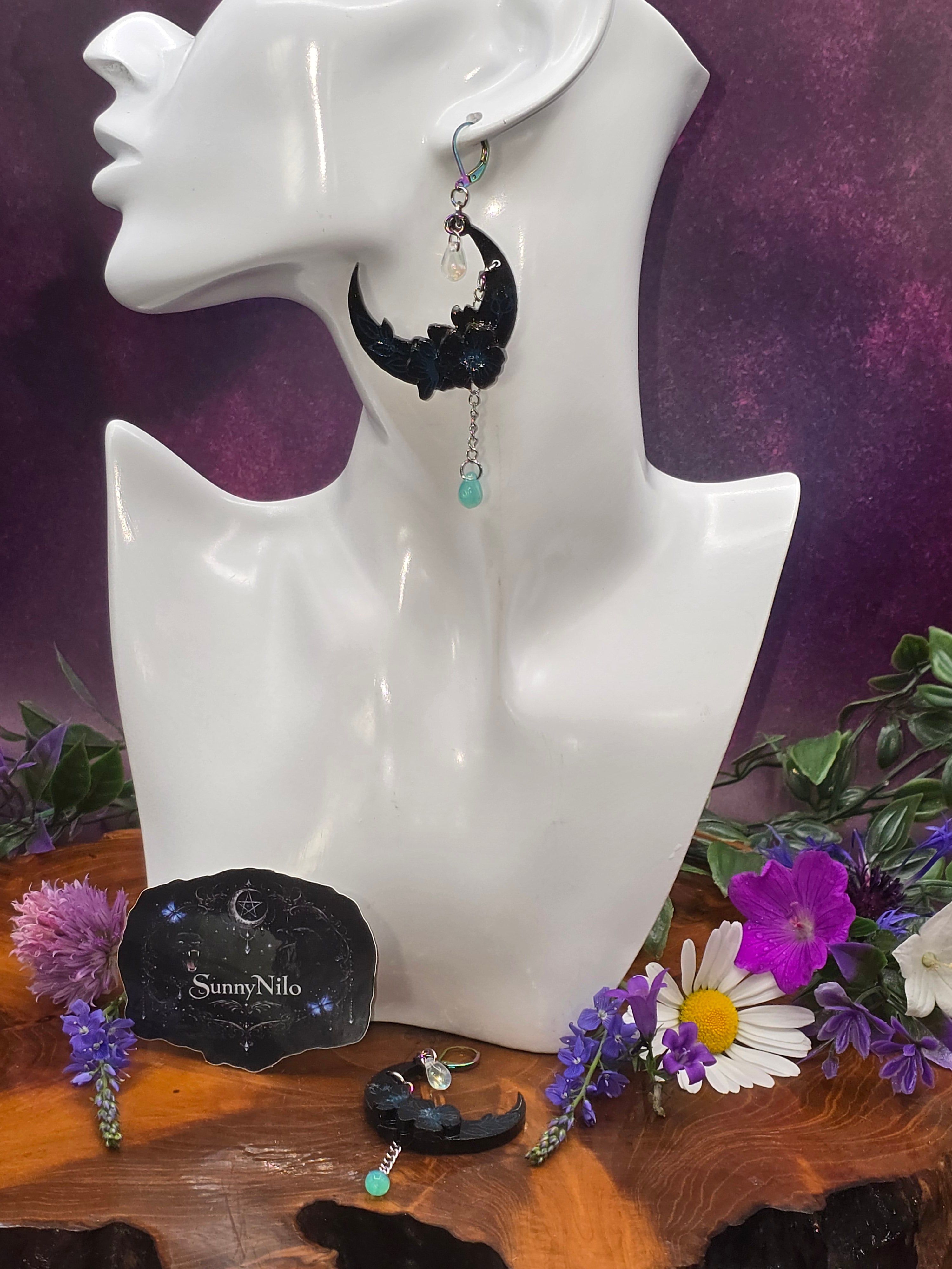 „Mondzauber – Gothic Statement Ohrringe“